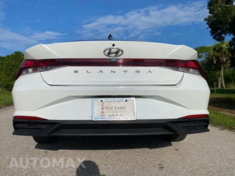 2021 Hyundai Elantra SEL - miniatura 8