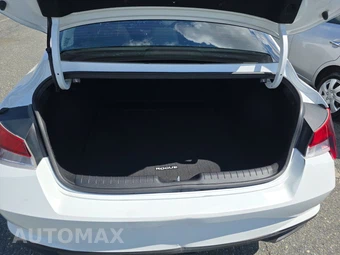 2021 Hyundai Elantra SEL - miniatura 16