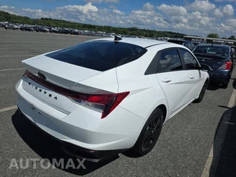 2021 Hyundai Elantra SEL - miniatura 4