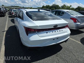2021 Hyundai Elantra SEL - miniatura 5