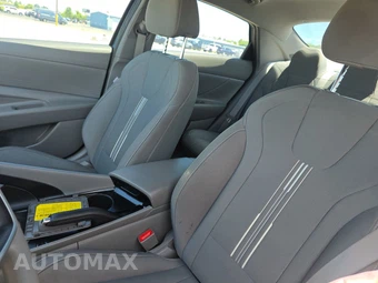 2021 Hyundai Elantra SEL - miniatura 7