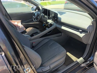 2021 Hyundai Elantra SEL - miniatura 8