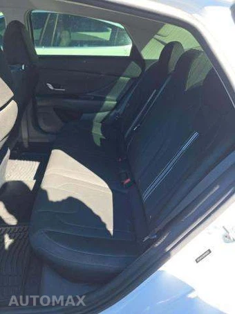 2021 Hyundai Elantra SEL - miniatura 14