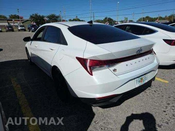 2021 Hyundai Elantra SEL - miniatura 3