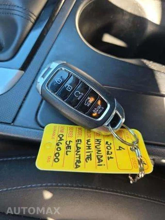 2021 Hyundai Elantra SEL - miniatura 9