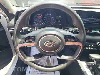2021 Hyundai Elantra SEL - miniatura 10
