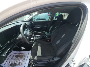 2021 Hyundai Elantra SEL - miniatura 7