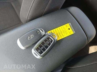 2021 Hyundai Elantra SEL – miniatura 9