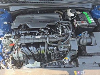 2021 Hyundai Elantra SEL - miniatura 15