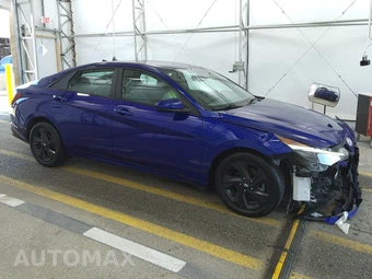 2021 Hyundai Elantra SEL - miniatura 3