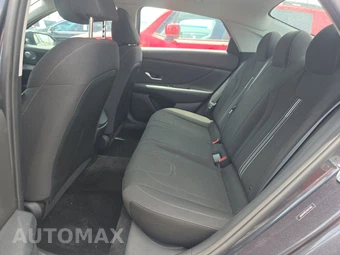 2021 Hyundai Elantra SEL – miniatura 13