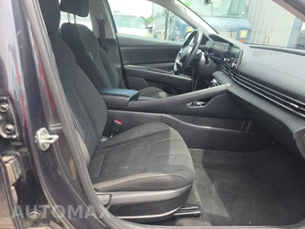 2021 Hyundai Elantra SEL – miniatura 8
