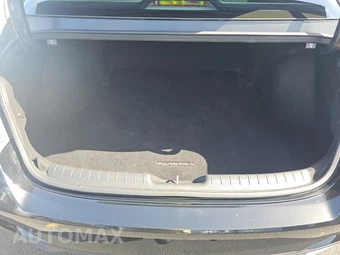 2021 Hyundai Elantra SEL – miniatura 16