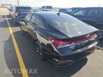 2021 Hyundai Elantra SEL – miniatura 6