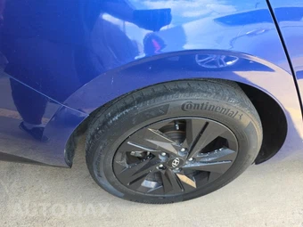 2021 Hyundai Elantra SEL - miniatura 10