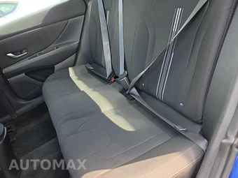 2021 Hyundai Elantra SEL - miniatura 16