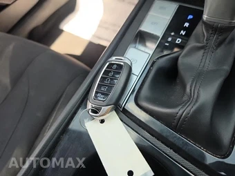 2021 Hyundai Elantra SEL - miniatura 21