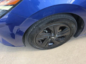 2021 Hyundai Elantra SEL - miniatura 8