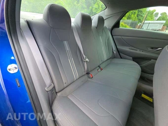 2021 Hyundai Elantra SEL - miniatura 13