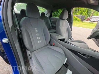 2021 Hyundai Elantra SEL - miniatura 15