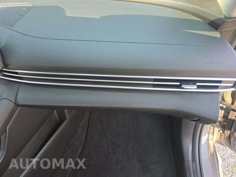 2021 Hyundai Elantra SEL - miniatura 16