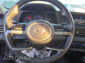 2021 Hyundai Elantra SEL – miniatura 10