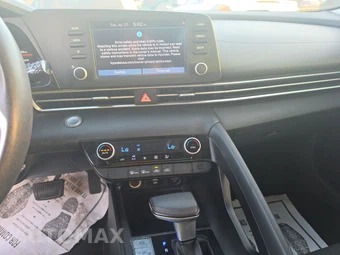 2021 Hyundai Elantra SEL – miniatura 11