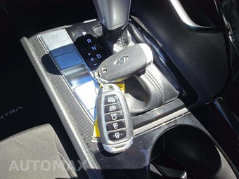 2021 Hyundai Elantra SEL – miniatura 5