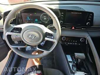2021 Hyundai Elantra SEL – miniatura 10