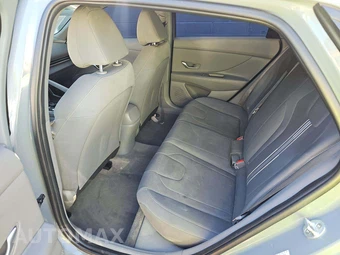 2021 Hyundai Elantra SEL – miniatura 13