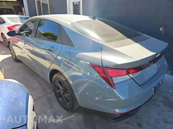 2021 Hyundai Elantra SEL – miniatura 2