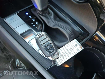 2021 Hyundai Elantra SEL – miniatura 8