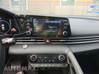 2021 Hyundai Elantra SEL - miniatura 7