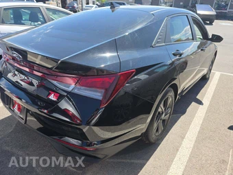 2021 Hyundai Elantra SEL - miniatura 3