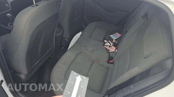 2021 Hyundai Ioniq Plug-In Hybrid SE - miniatura 28