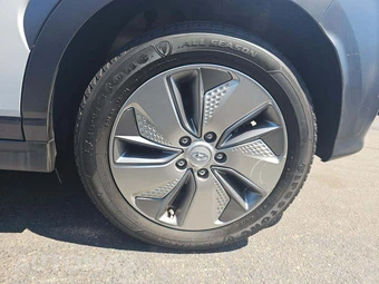 2021 Hyundai Kona Electric Limited - miniatura 25