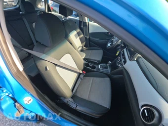 2021 Hyundai Kona SE - miniatura 8