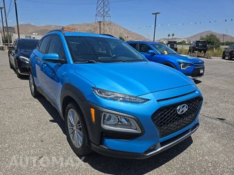 2021 Hyundai Kona SEL Plus - miniatura 3