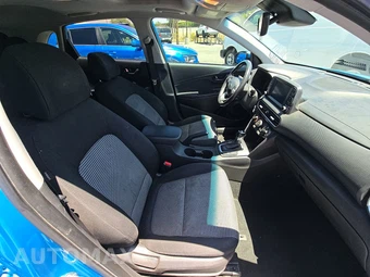2021 Hyundai Kona SEL Plus - miniatura 8