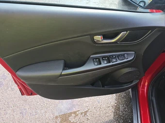 2021 Hyundai Kona Ultimate - miniatura 9