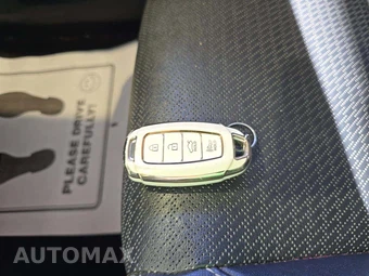 2021 Hyundai Kona Ultimate - miniatura 8