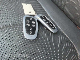 2021 Hyundai Santa Fe Limited - miniatura 8