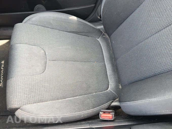 2021 Hyundai Santa Fe SE - miniatura 19