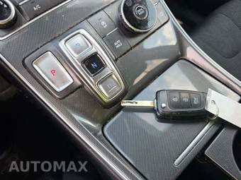 2021 Hyundai Santa Fe SE - miniatura 5