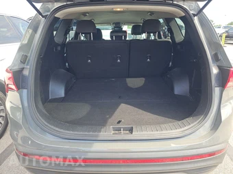 2021 Hyundai Santa Fe SE – miniatura 16