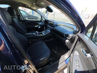 2021 Hyundai Santa Fe SE - miniatura 18