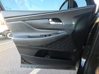 2021 Hyundai Santa Fe SE – miniatura 9