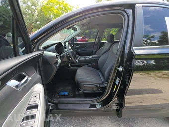 2021 Hyundai Santa Fe SE - miniatura 3