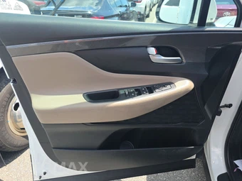 2021 Hyundai Santa Fe SEL – miniatura 9