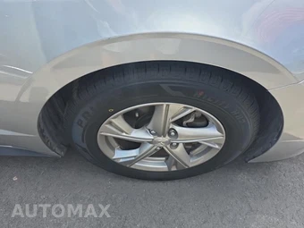 2021 Hyundai Sonata SE – miniatura 9